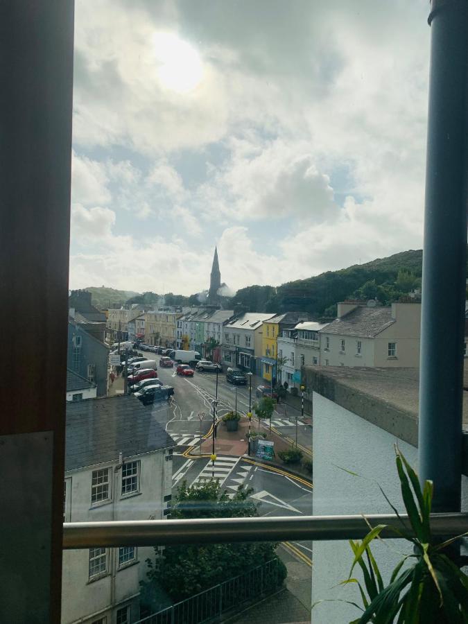 Appartamento Courthouse View Penthouse 2 Clifden Esterno foto